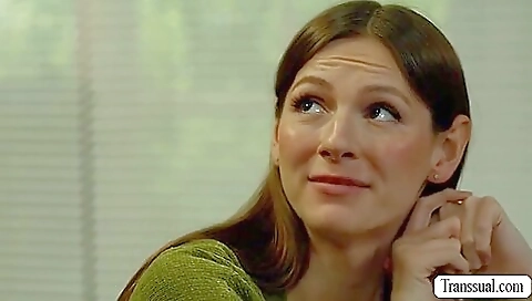 My tranny's handsome lover gets me a deepthroating